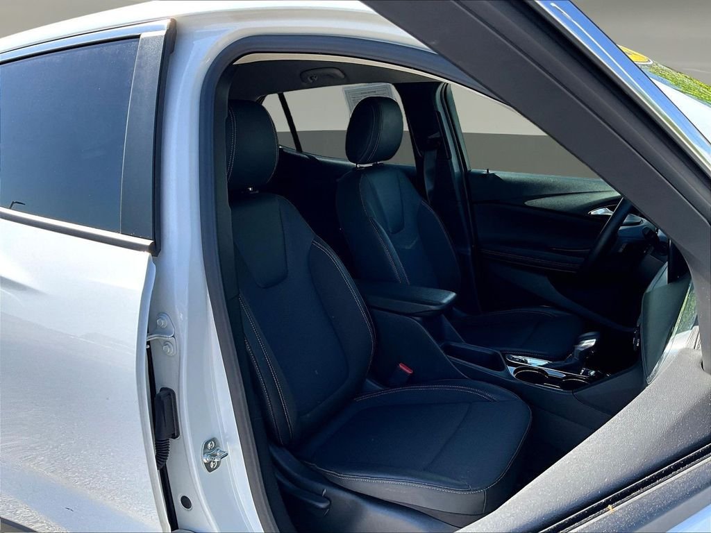 Used 2025 White Buick Preferred image 29