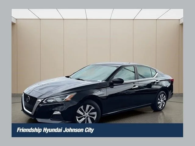 Used 2020 Black Nissan 2.5 S image 1