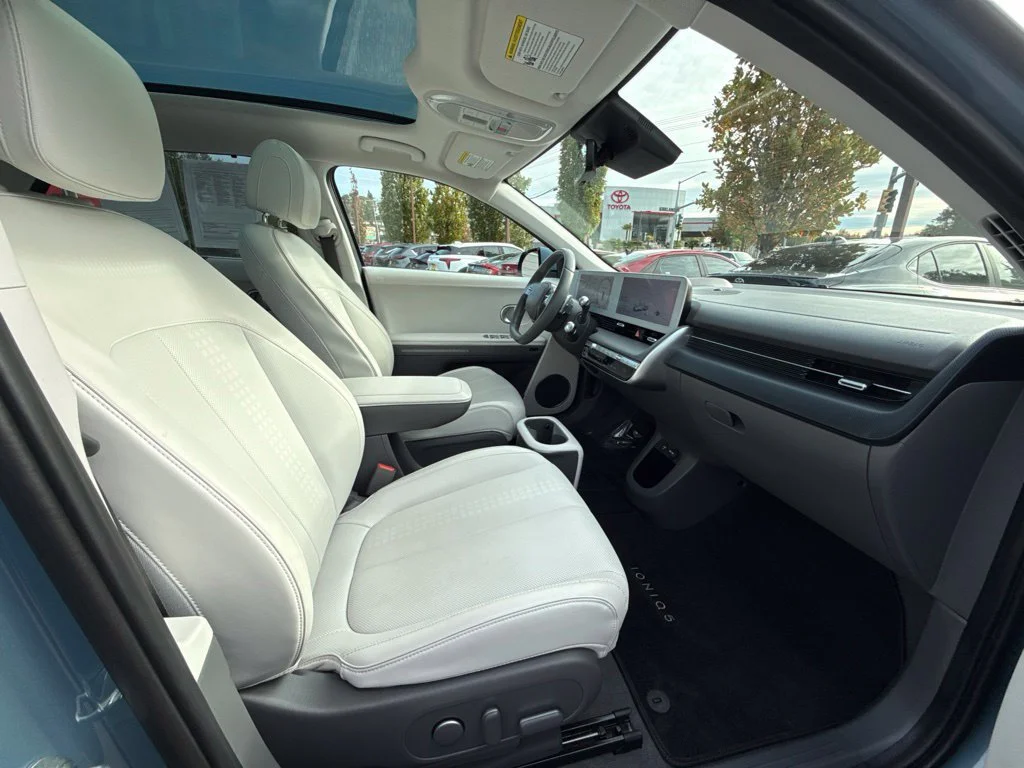 Used 2023 Lucid Blue Hyundai Limited image 19