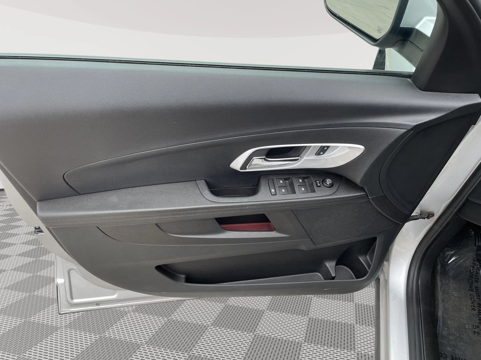 Used 2017 Silver Ice Metallic Chevrolet LT image 20