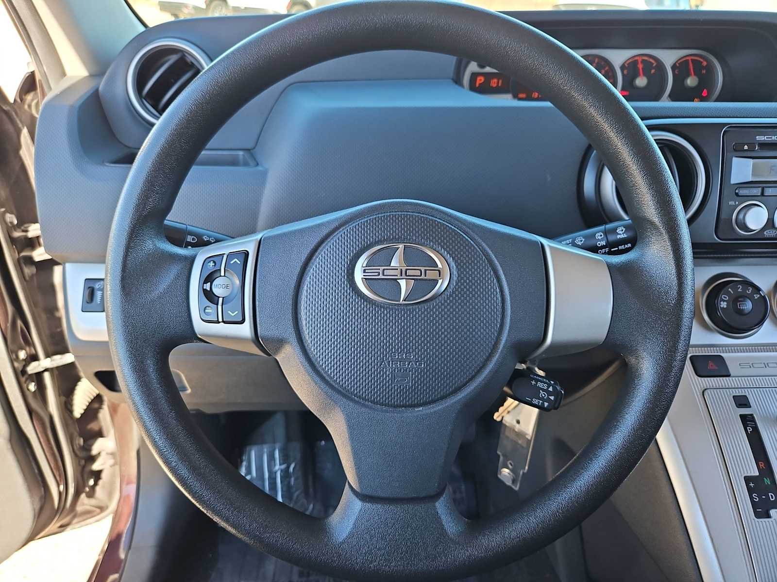 Used 2008 Blackberry Crush Metallic Scion  image 22