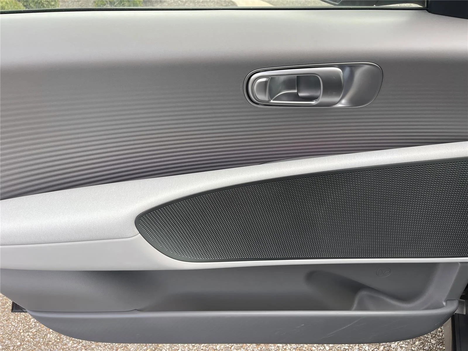 2025 Hyundai IONIQ 6 SEL - Photo 9