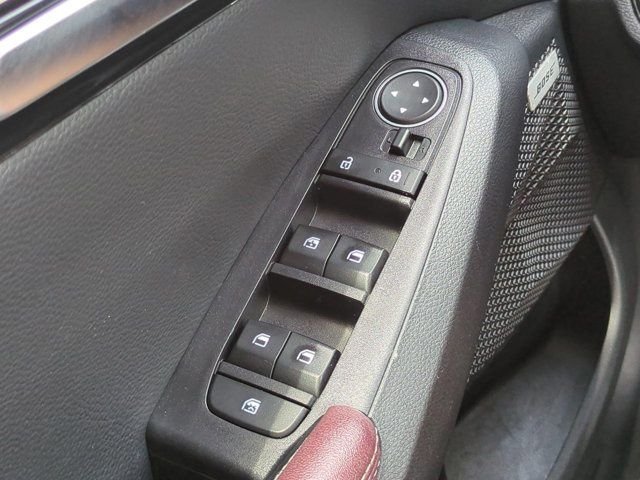Used 2023 White Kia SX image 26