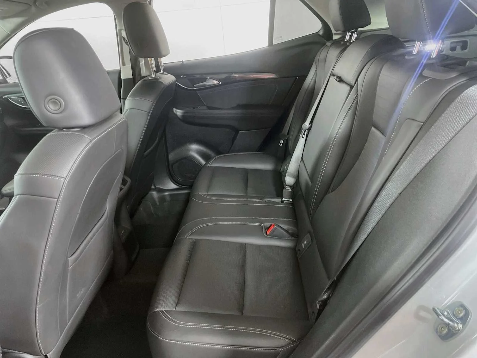 Used 2024 Summit White Buick Preferred image 22