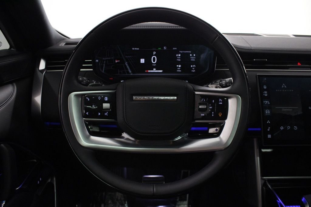 Used 2025 White Land Rover SE image 29
