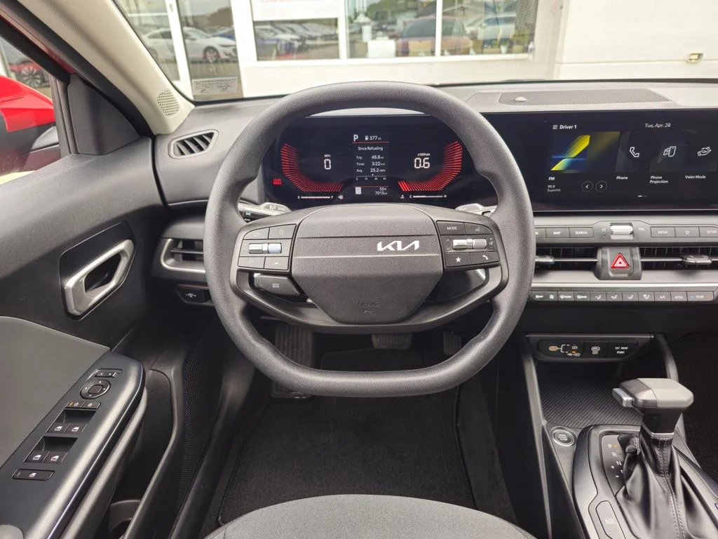 Used 2025 Red Kia LXS image 37