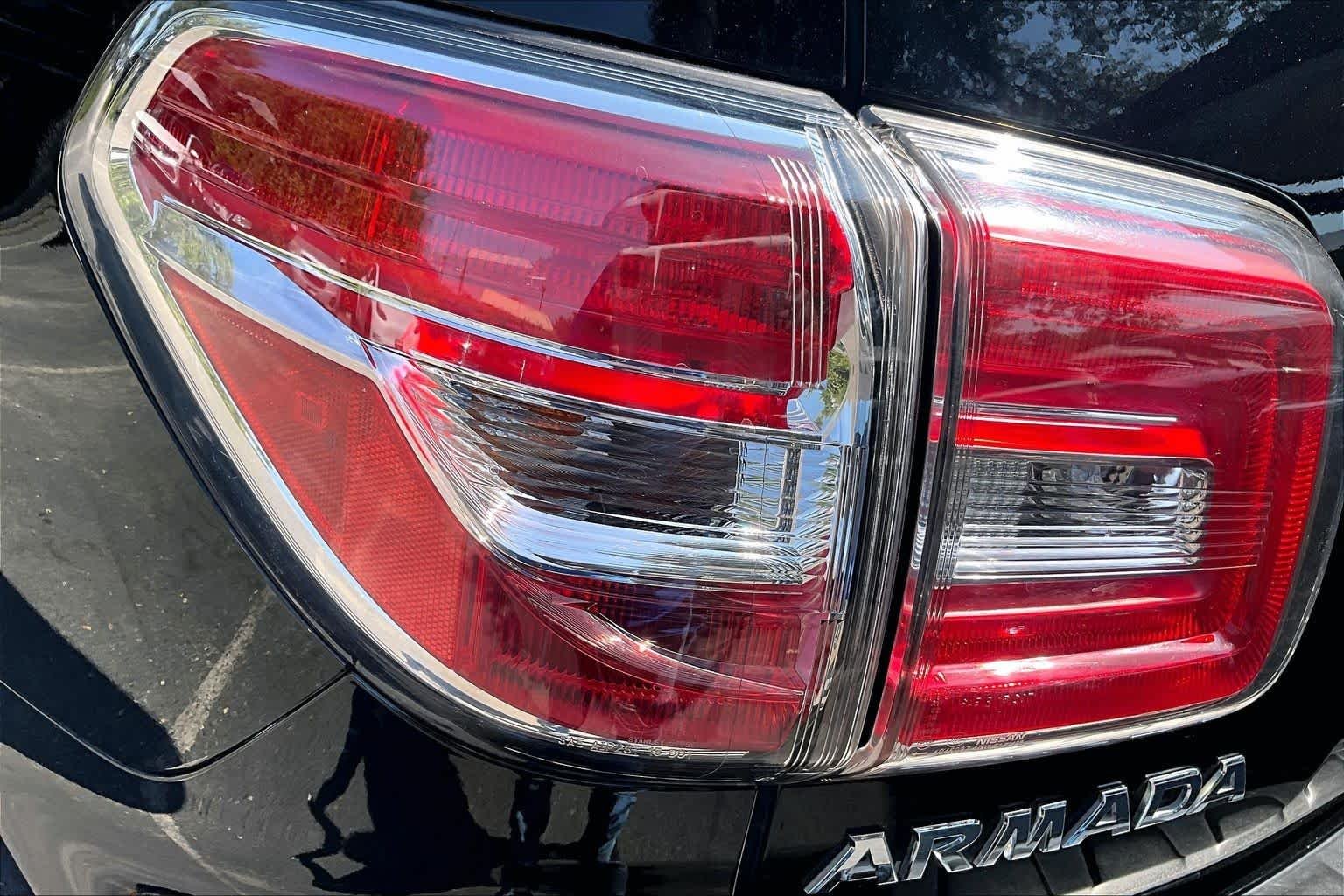 Used 2019 Super Black Nissan SV image 29
