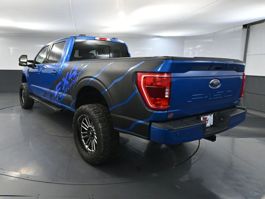 Used 2021 Blue Ford XLT image 9