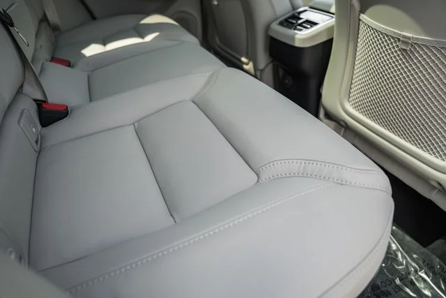 New 2026 Denim Blue Volvo B5 Ultra image 33