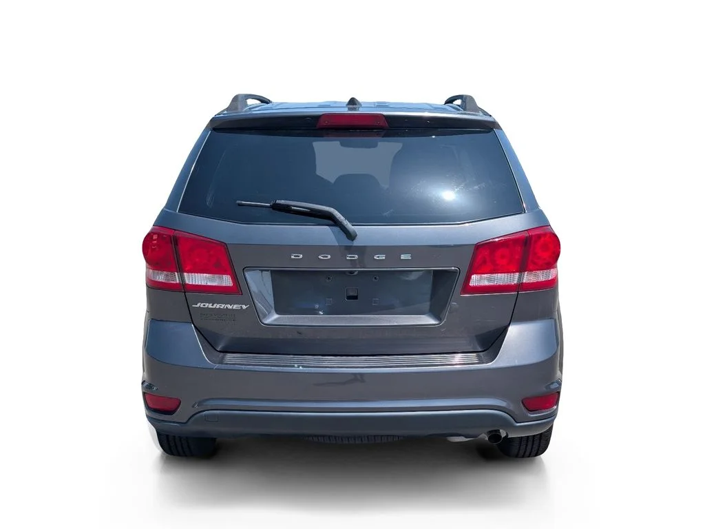 Used 2019 Gray Dodge SE image 7