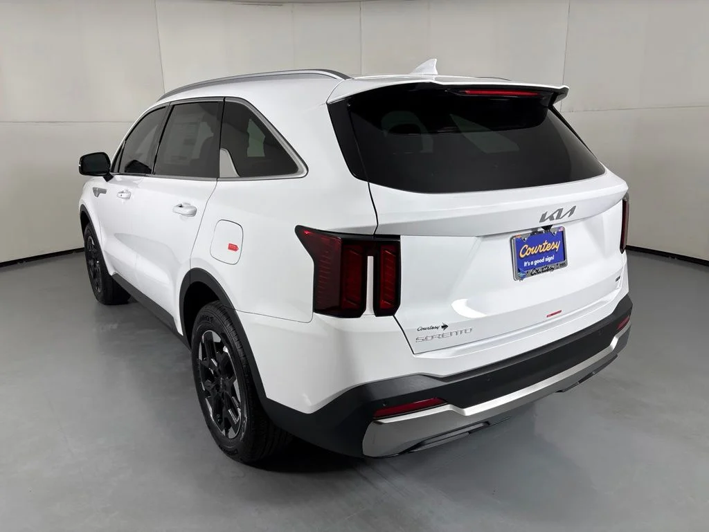 New 2026 White Kia S image 6