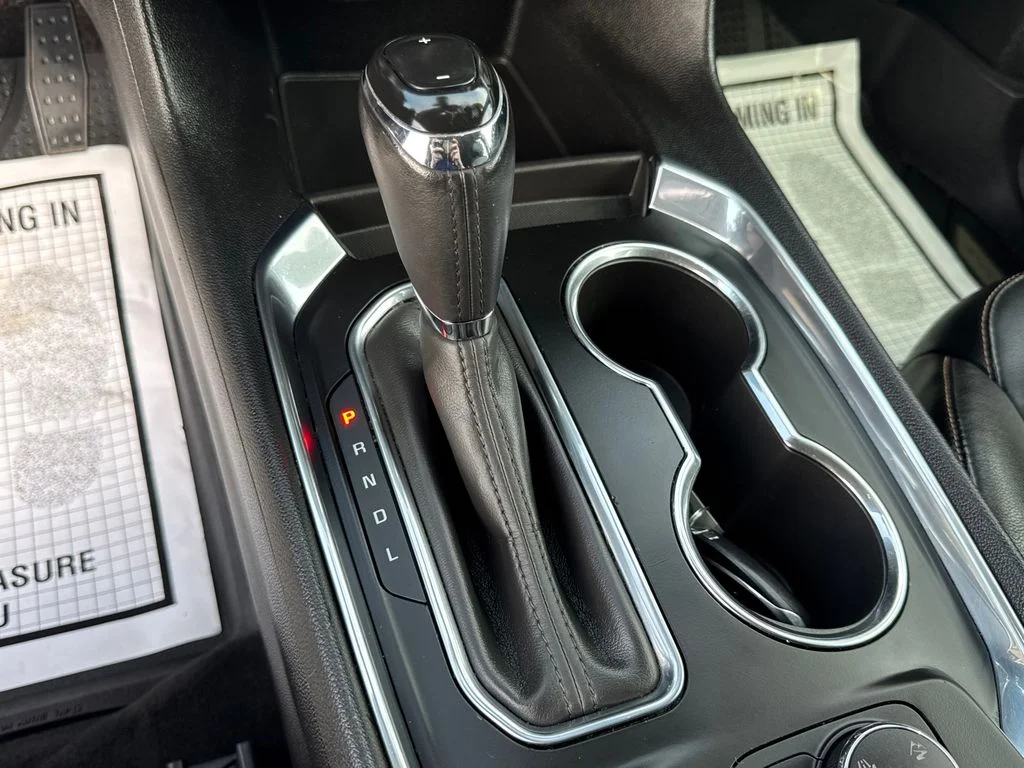 Used 2019 Summit White Chevrolet 3LT image 51