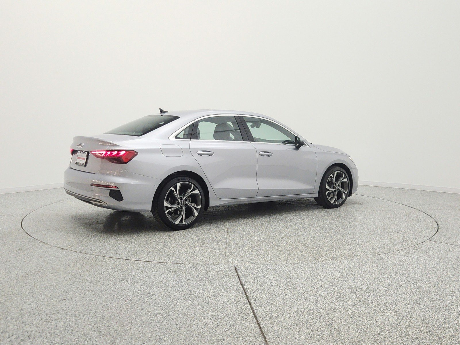 Used 2022 Florett Silver Metallic Audi Premium Plus 40 TFSI image 5