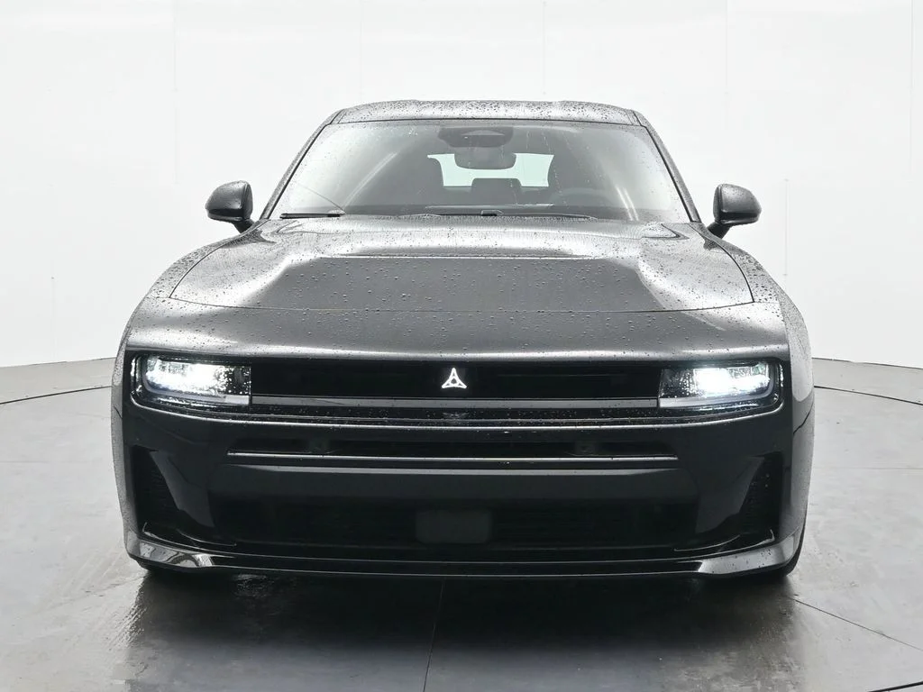New 2026 Diamond Black Crystal Pearlcoat Dodge R/T image 2
