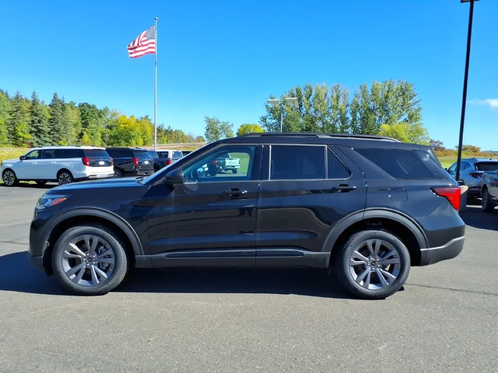New 2026 Black Ford Active image 4