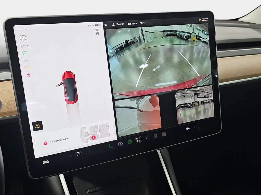 Used 2020  Tesla Long Range image 24