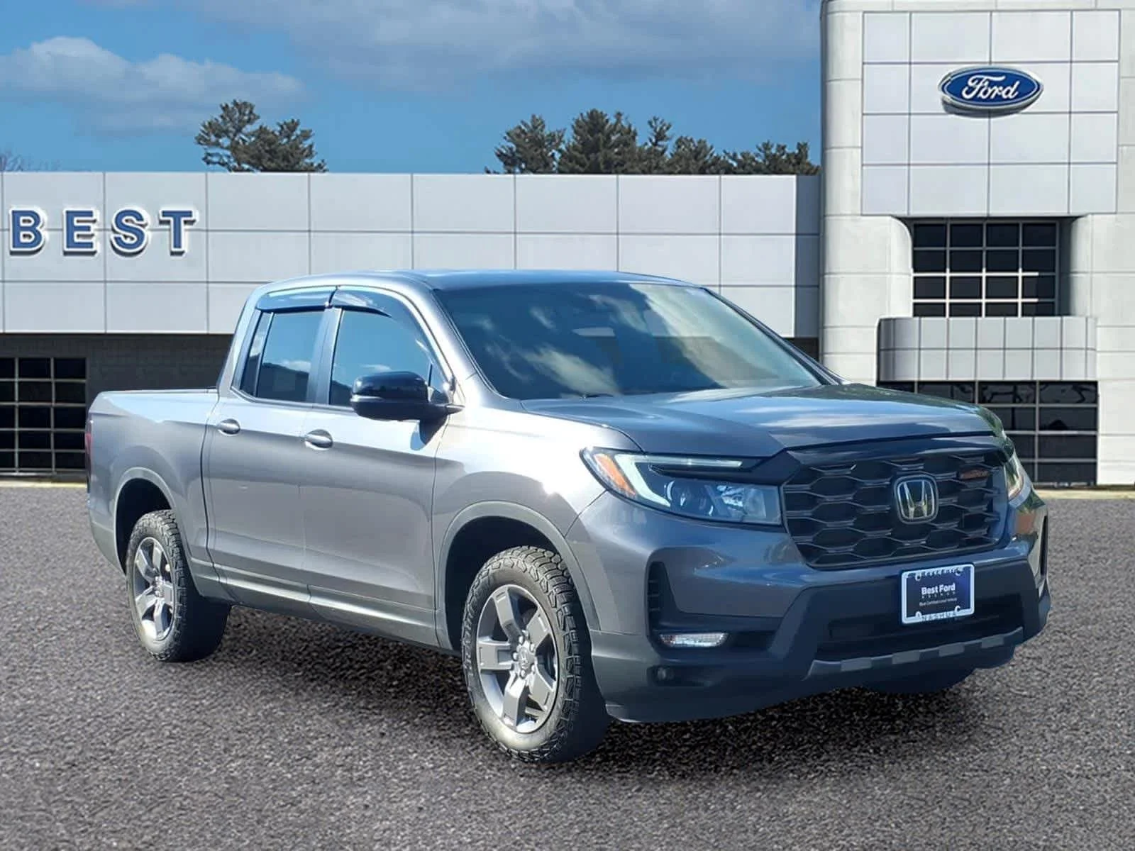 Used 2025 Modern Steel Metallic Honda TrailSport image 9