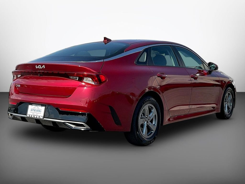 Used 2023 Red Kia LXS image 6