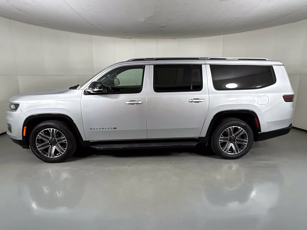Used 2024 Silver Jeep Series II image 5