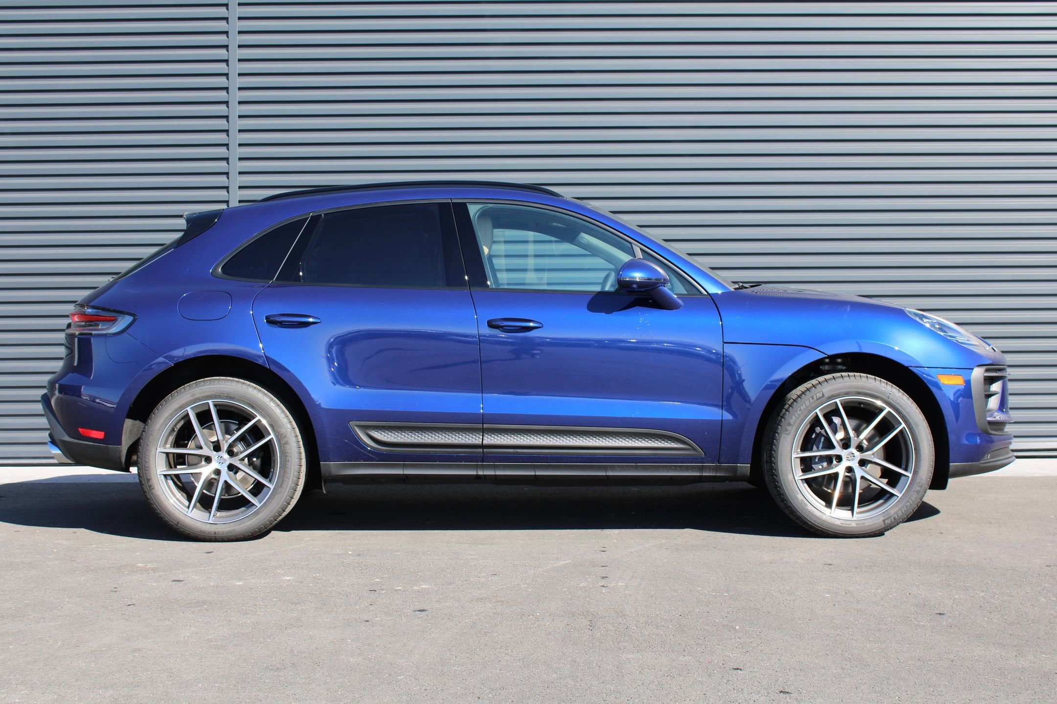 New 2026 Gentian Blue Metallic Porsche  image 8