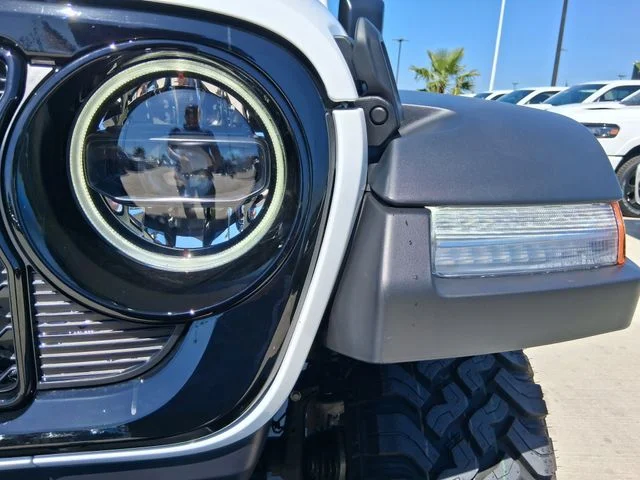 New 2026 Bright White Clear-Coat Exterior Paint Jeep Willys image 10