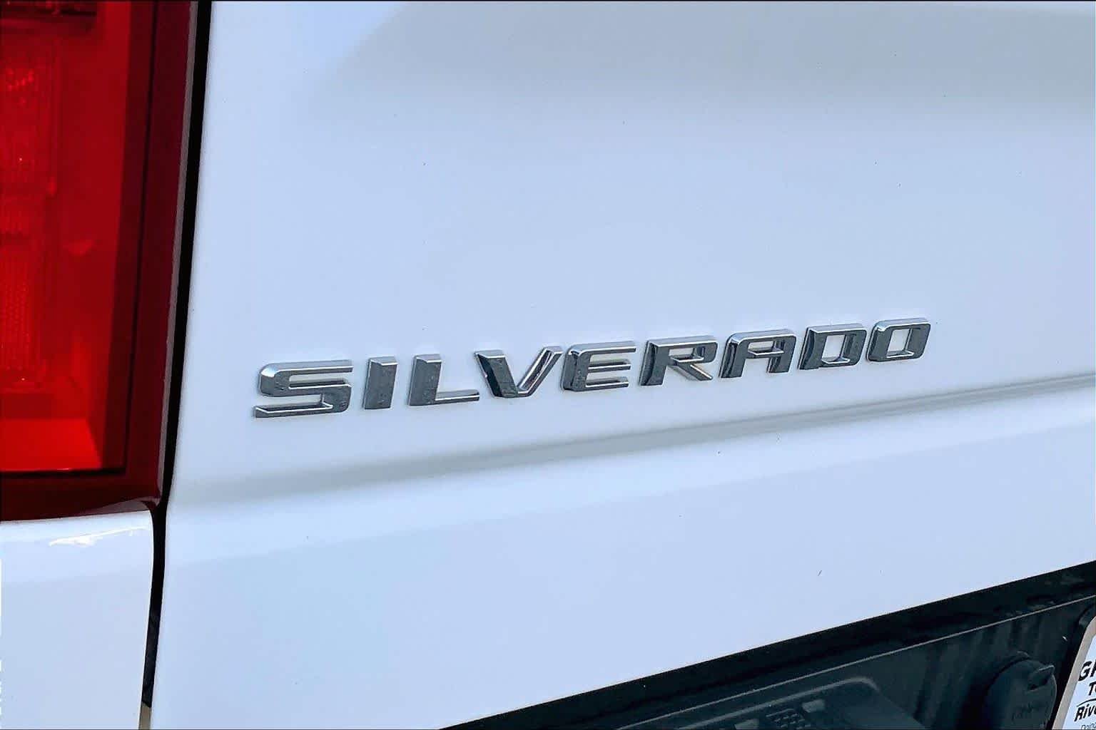 Used 2019 Summit White Chevrolet RST image 27