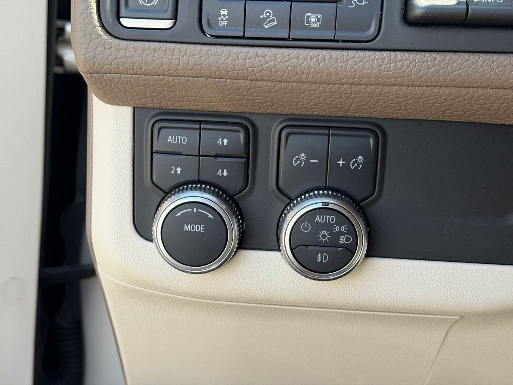 Used 2022 Beige GMC Denali image 34