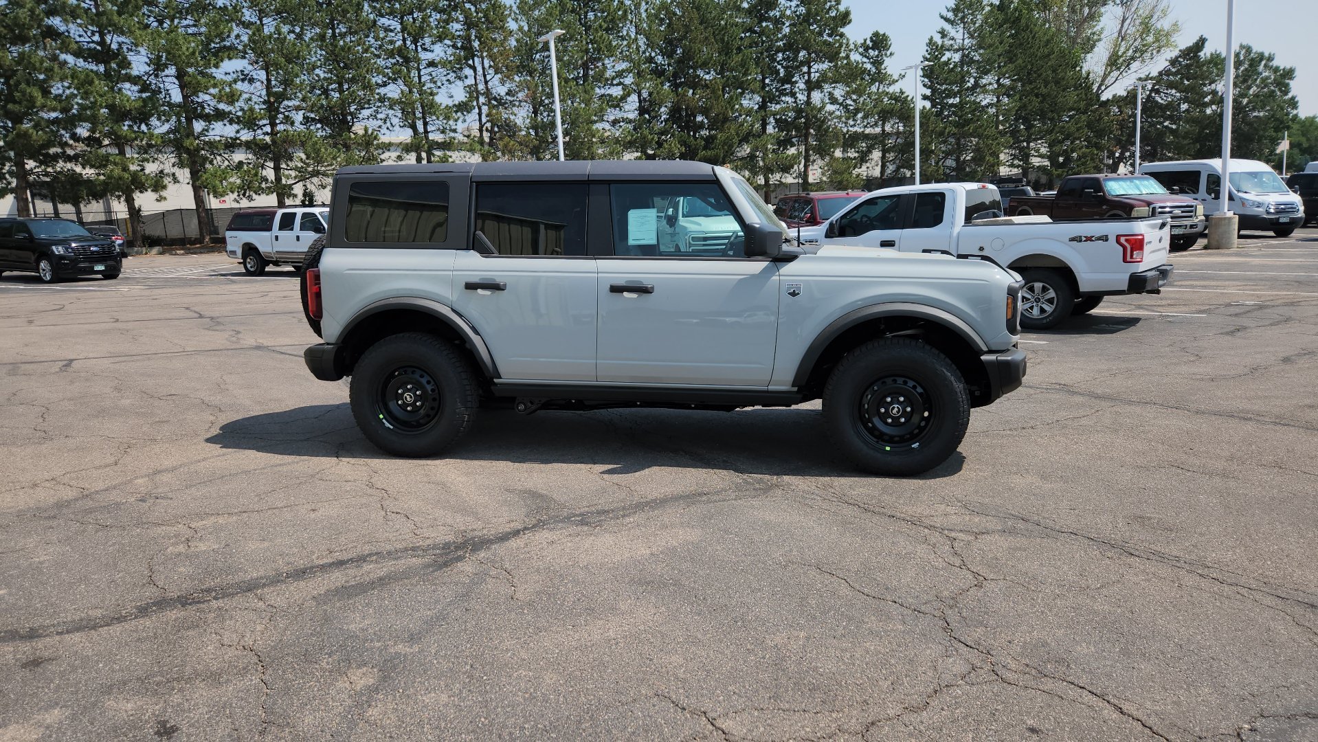 New 2026 Avalanche Gray Ford Big Bend image 8