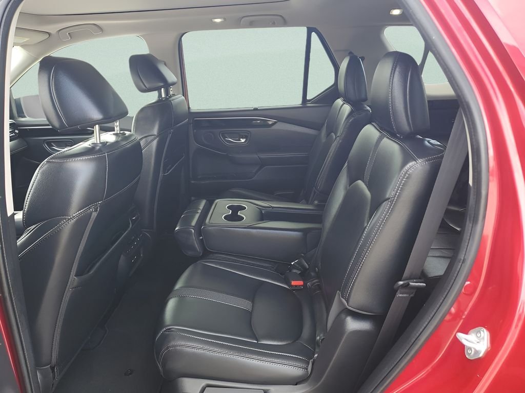 Used 2024  Honda Touring image 10