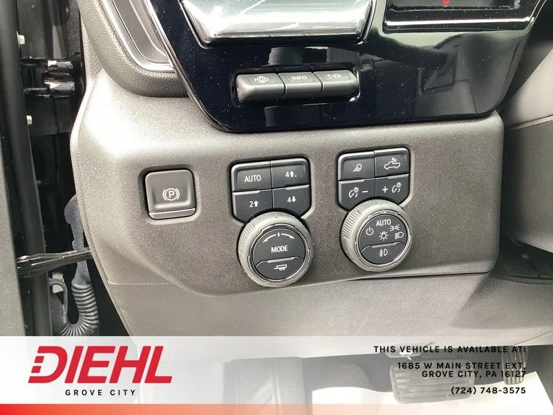 Used 2025 Black Chevrolet High Country image 28
