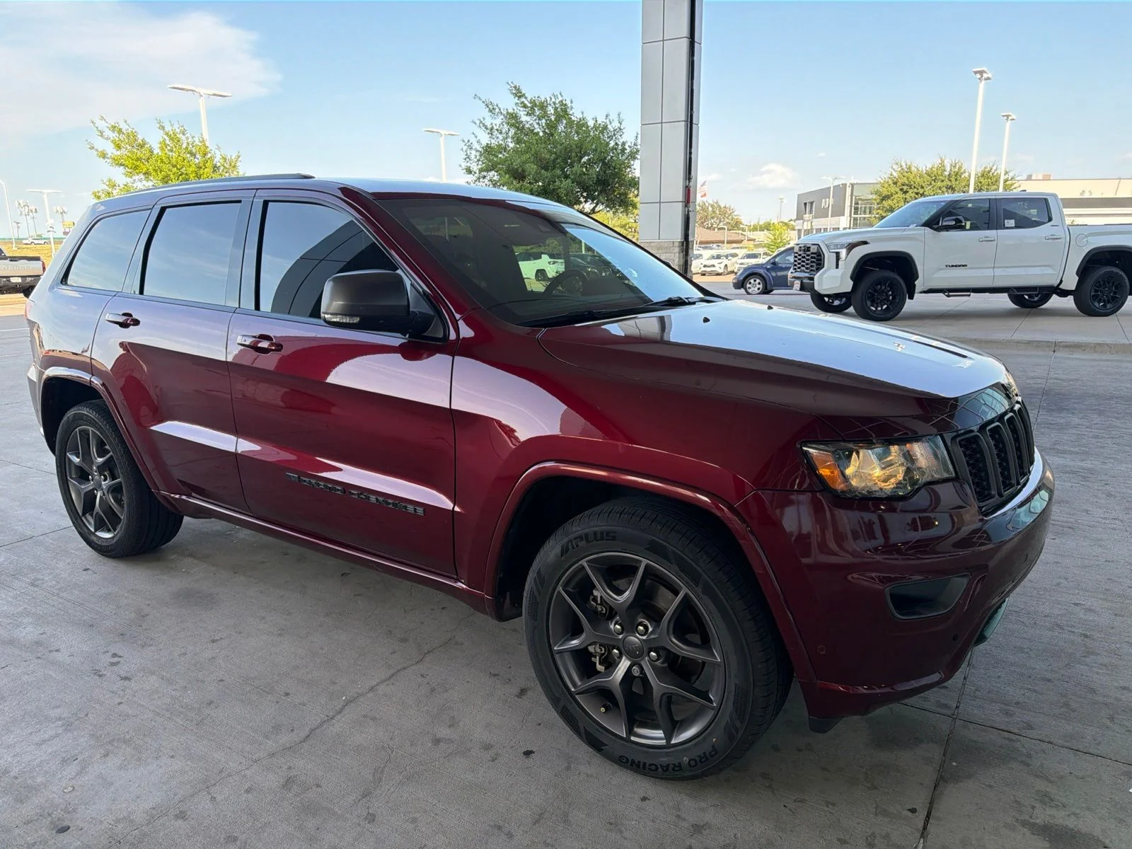 Used 2021 Red Jeep Limited image 19