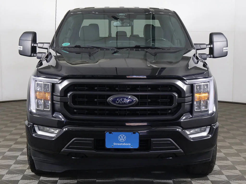 Used 2022 Agate Black Metallic Ford XLT image 13