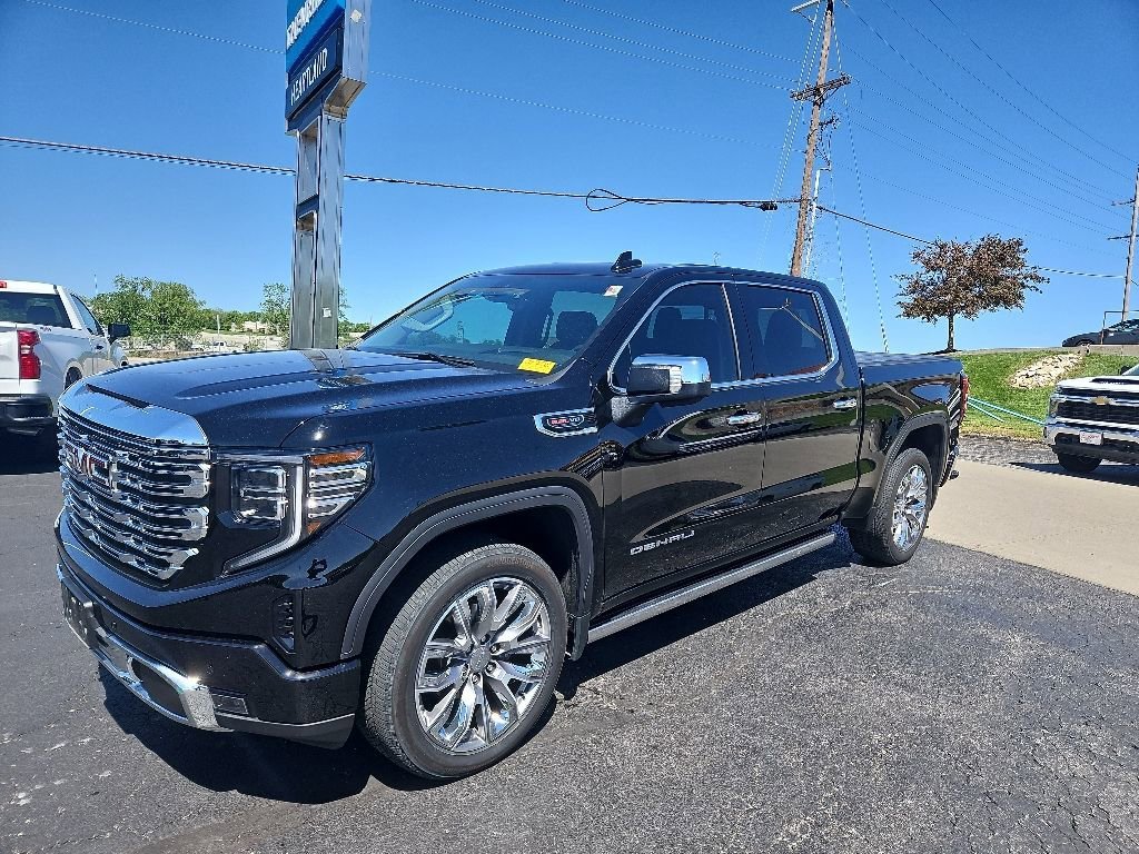 Used 2024 GMC Sierra 1500 Denali Denali with VIN 1GTUUGEL3RZ372300 for sale in Kansas City