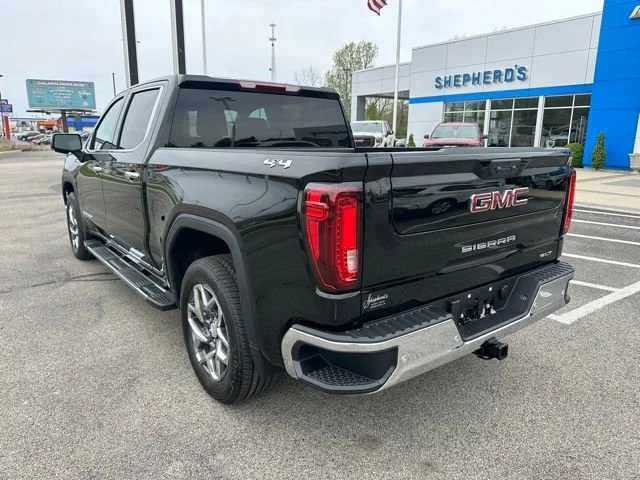 2026 GMC Sierra 1500 SLT - Photo 21