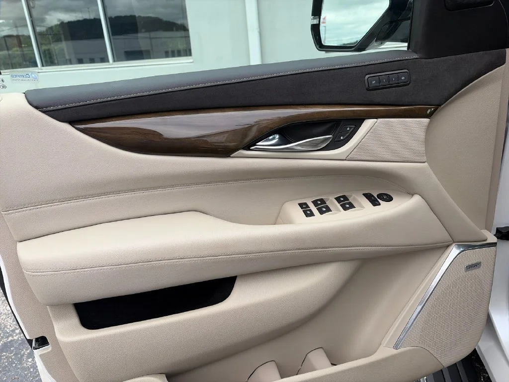 Used 2020 White Cadillac Premium Luxury image 12