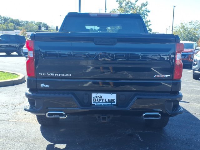 Used 2022 BLACK Chevrolet RST image 21