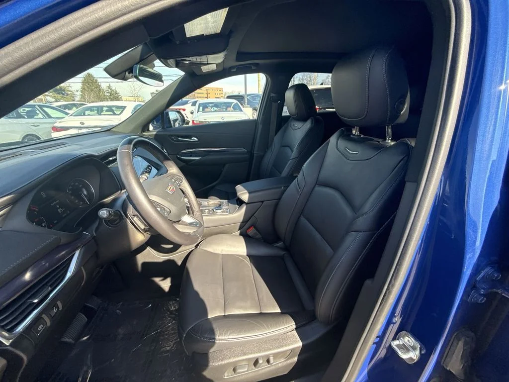 Used 2023 Blue Cadillac Luxury image 11