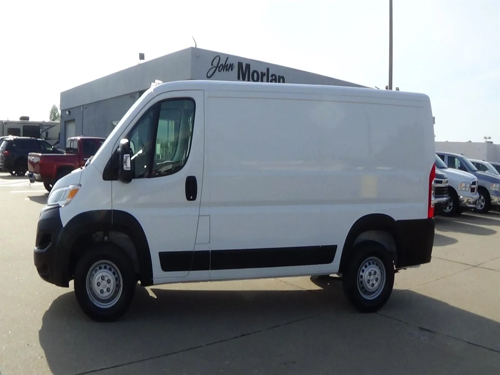 Used 2025 Bright White Clear Coat (pw7) RAM Tradesman 2500 image 1