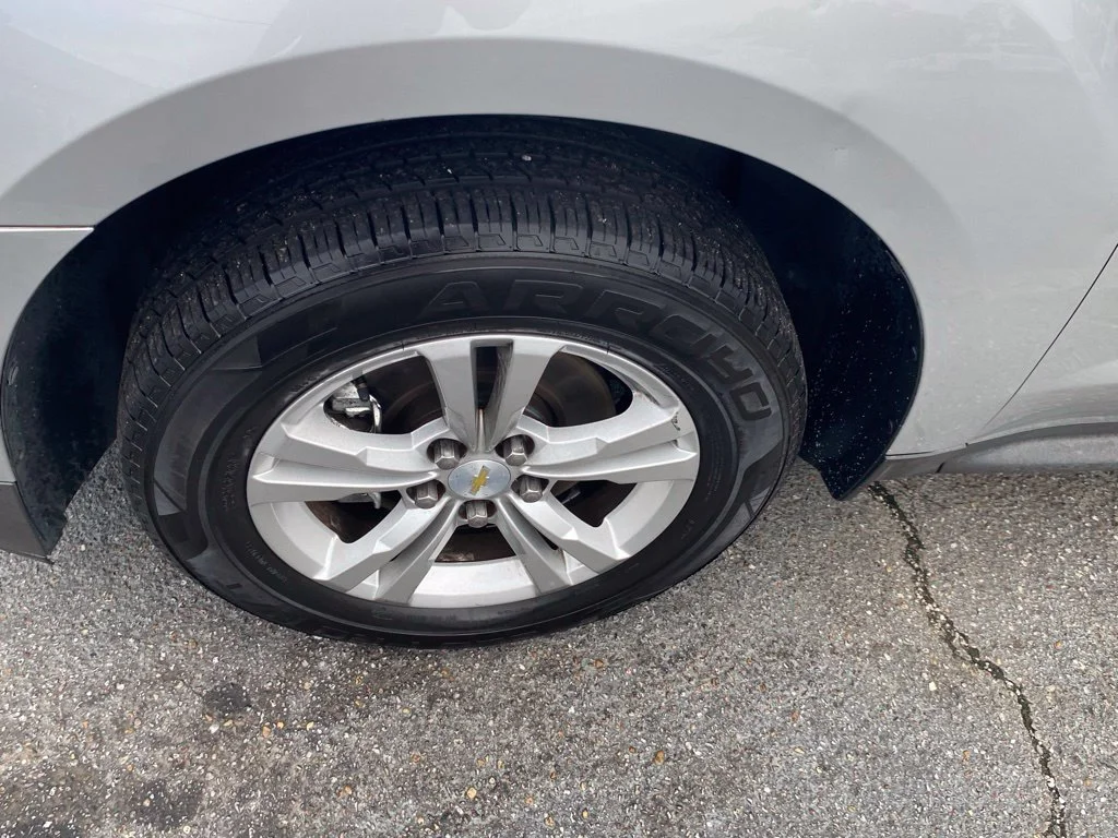 Used 2013 Silver Chevrolet LS image 17