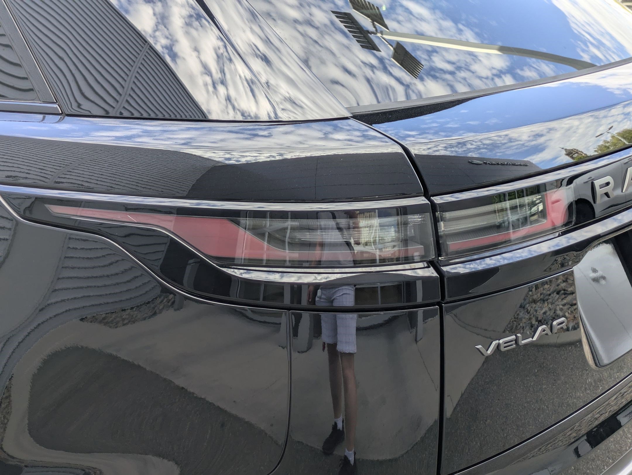 New 2026 Santorini Black Land Rover S image 12