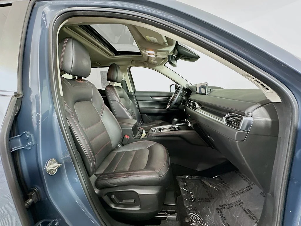 Used 2021 Polymetal Gray Mazda Carbon Edition Turbo image 31
