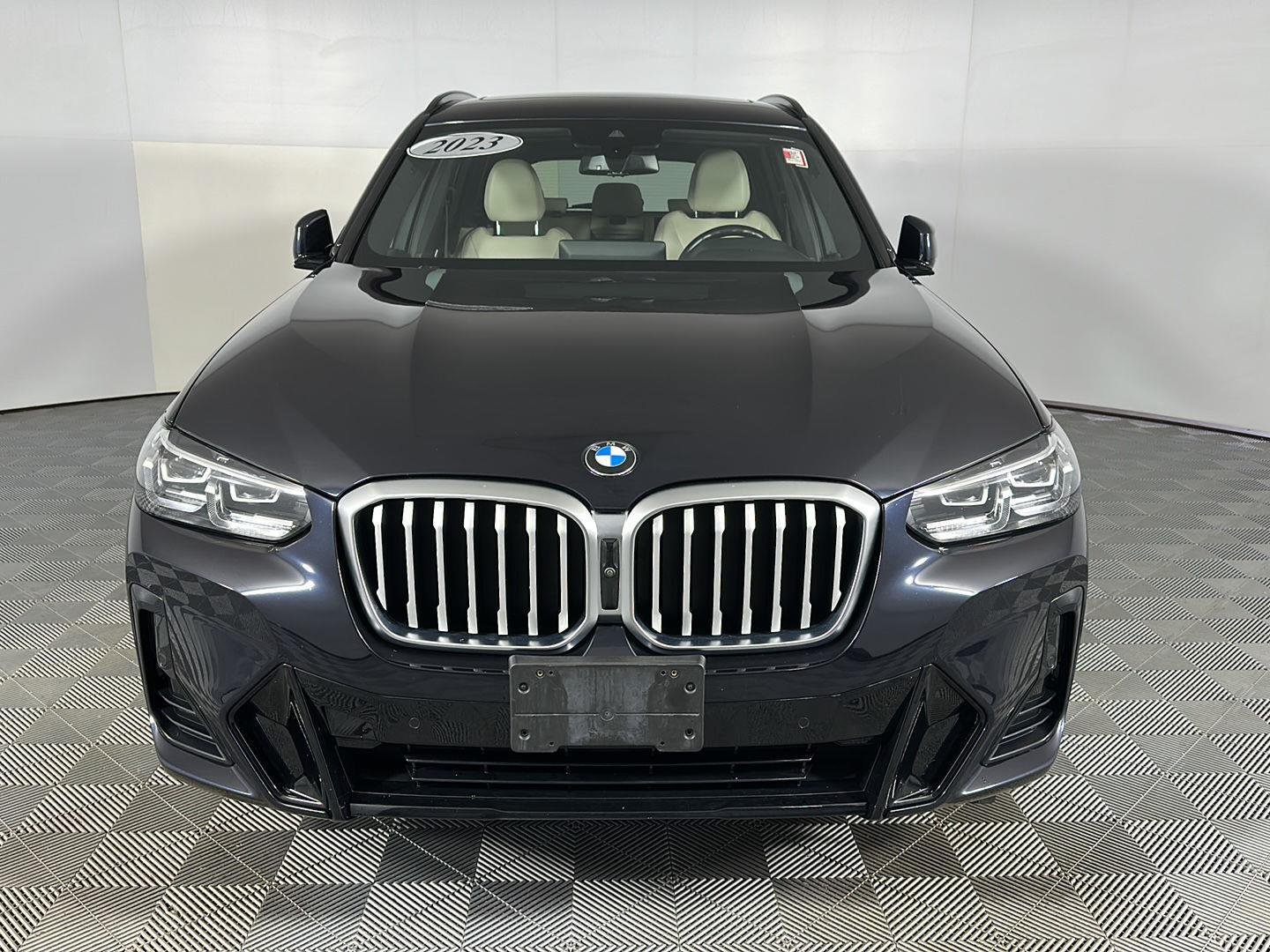Certified Used 2023 Carbon Black Metallic BMW xDrive30i image 6