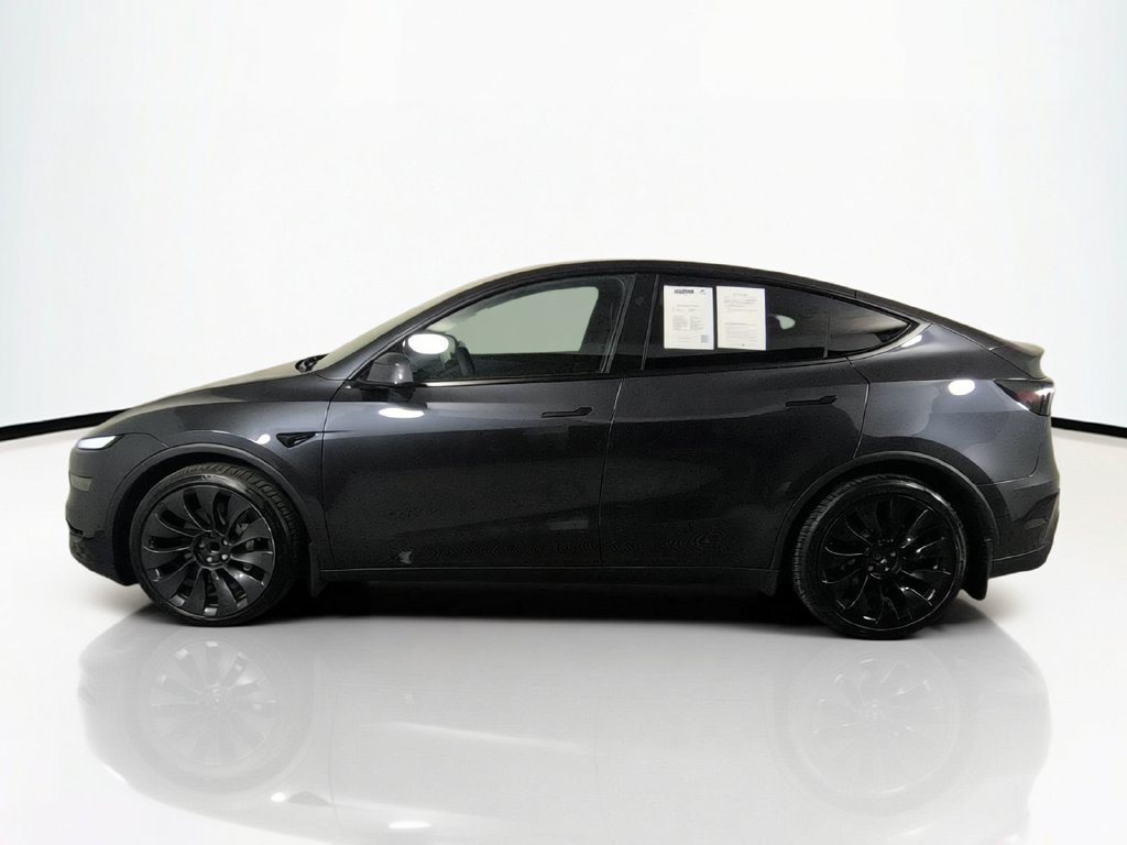2026 Tesla Model Y Premium - Photo 10