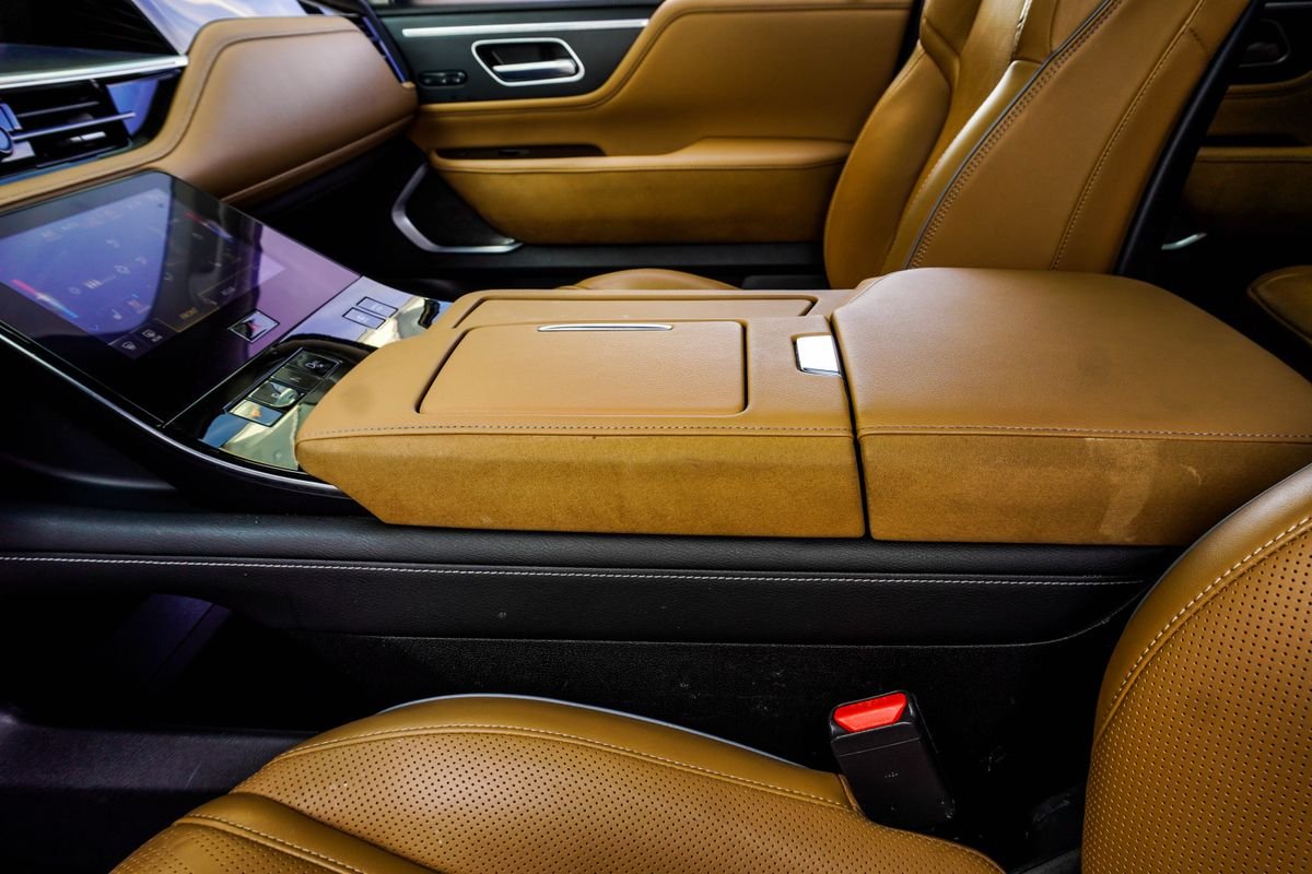 Used 2025 Black INFINITI SENSORY image 18