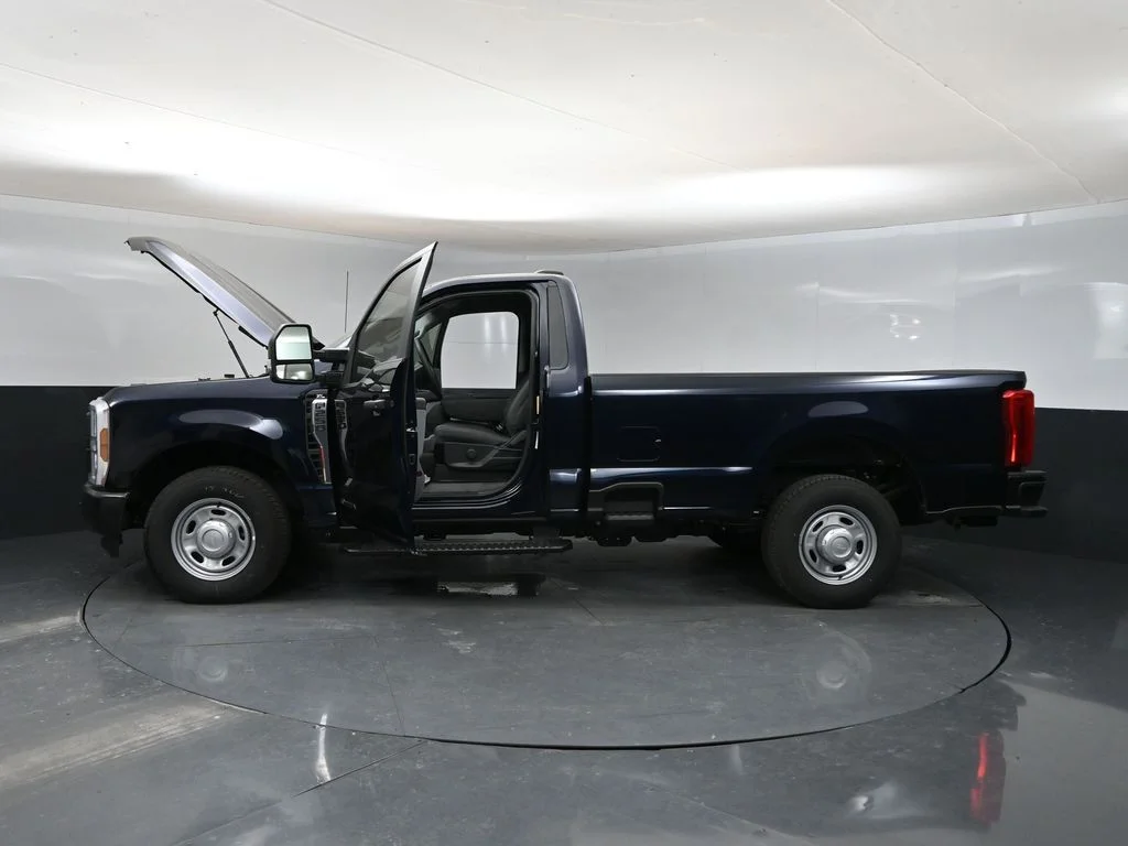2025 Ford F-250 Super Duty XL - Photo 39
