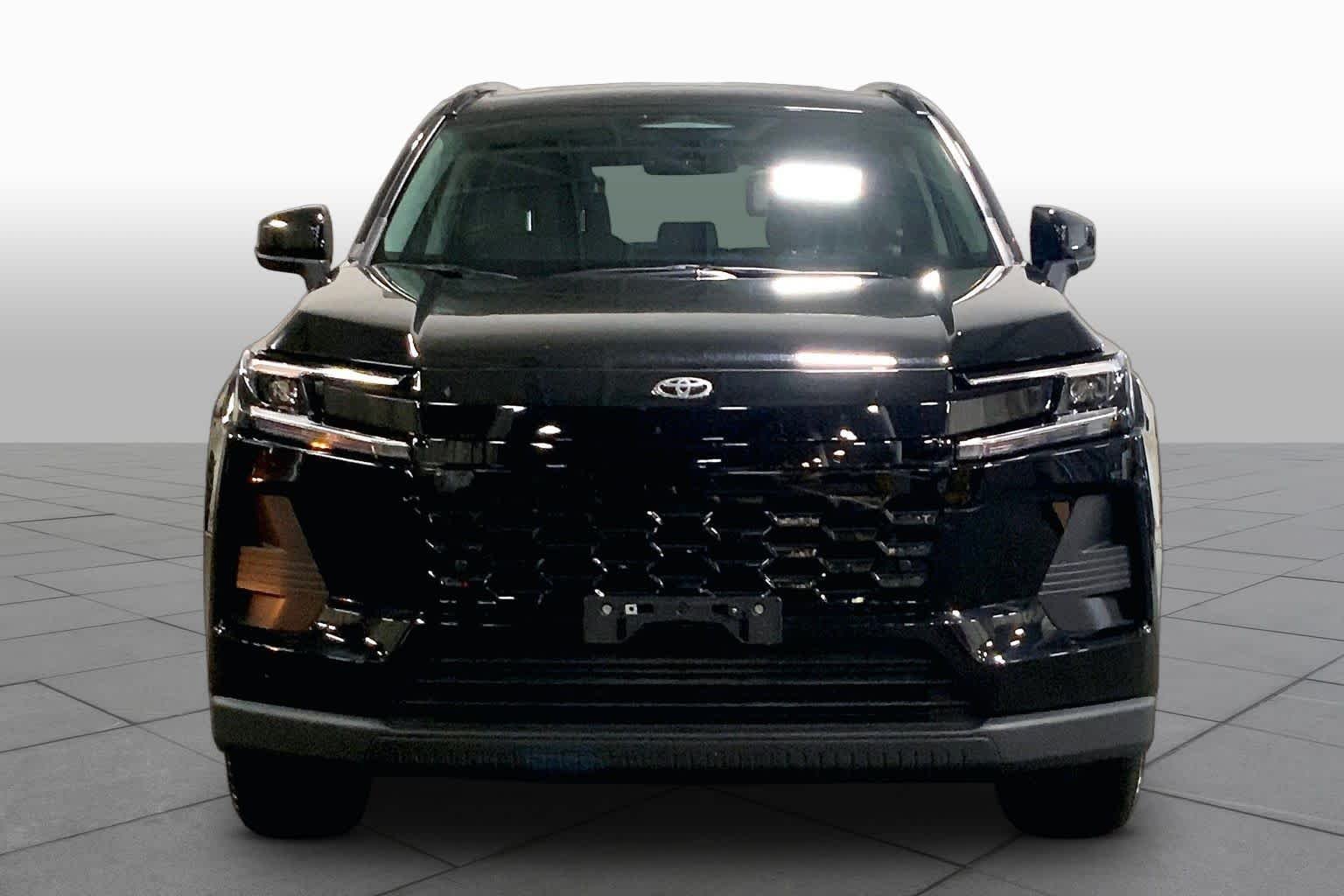 Used 2026 Midnight Black Metallic Toyota XLE Premium image 4