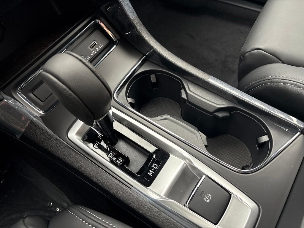 New 2027 MAGNETITE GRAY METALLIC Subaru Premium 7-Passenger image 20
