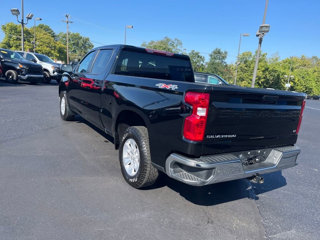 2023 Chevrolet Silverado 1500 LT photo 3