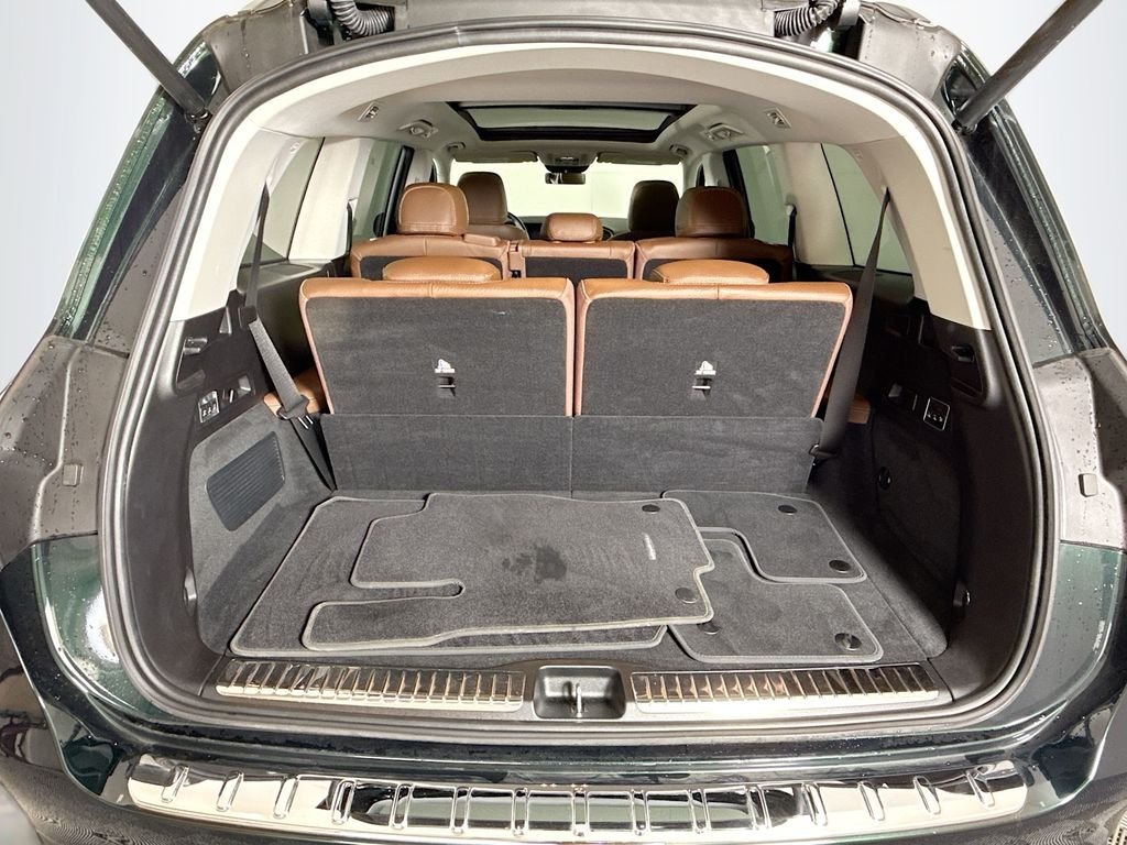 Used 2024 Green Mercedes-Benz GLS 580 image 29