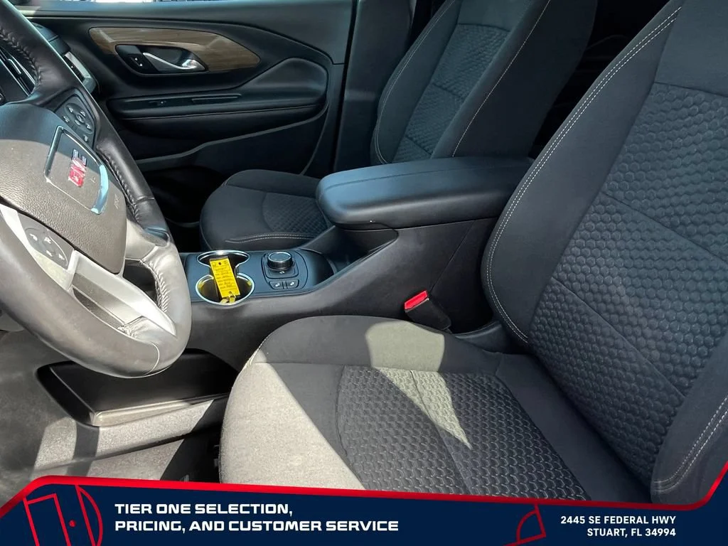 Used 2018 RED QUARTZ TINTCOAT GMC SLE image 10